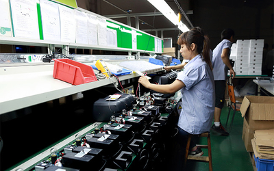 Shenzhen songrui electric door &amp; window systems Co., Ltd خط إنتاج المصنع